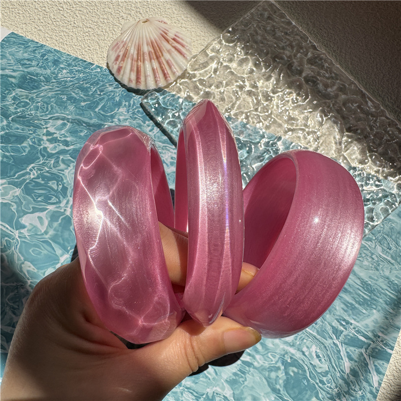 Wholesale 2024 New European and American Round Colorful Acrylic Bracelet Irregular Casual Round Jelly Color Resin Bracelet