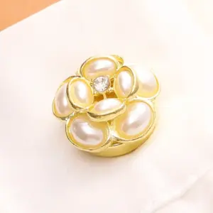 03 14k Gold 3777