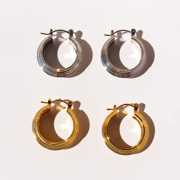 Wholesale Unique Classic Metal Stripe C-shaped Wide Ear Cuff Creative Gold Bead Gear Lace Vintage Earrings For Women Casual Versatile Ear Accessories 740