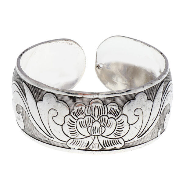 Wholesale Retro Ethnic Style Silver Bracelet Carved Open Wide Bracelet Fashion Personality Miao Silver Do Old Antique Jewelry