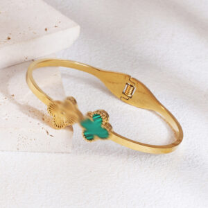 18k four-leaf clover bracelet-golden green