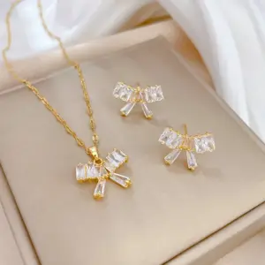 F218 Necklace-F216 Stud Earrings