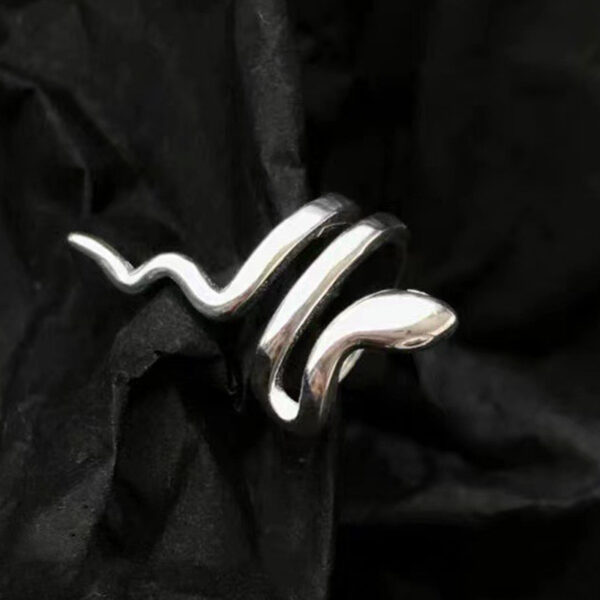 Wholesale Zodiac Snake-Shaped Ear Clips Without Piercings Niche Design Sterling Silver Ear Bone Clips for Women Cold Style Ear Jewelry