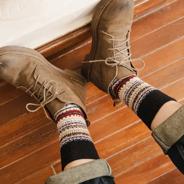 oly-e8100dbff946ccdb4f7342e9083aa163 Wholesale Men's Retro Cotton Socks Mid-Calf Autumn Winter Warm Ethnic Totem Comfortable Breathable Socks