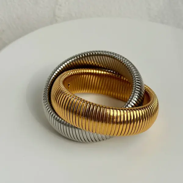 Wholesale Basic Simple Style Solid Color 304 Stainless Steel 18K Gold Plated Bangle In Bulk