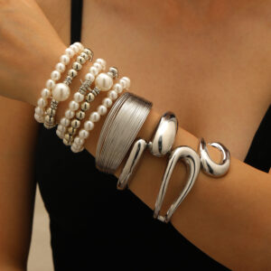 37 white k4 pieces