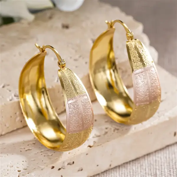 Wholesale Three-dimensional Geometric Earrings For Women In Copper With KC Golden Plated Water Plating And 0.03µm Thickness