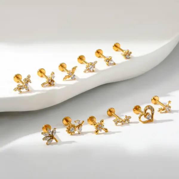 Wholesale 304 Stainless Steel Gold Plated Vacuum Electroplating (In Furnace) Gold Color Zircon Inlaid Heart-shaped Leaf Flower Women's Suitable Ear Cuff