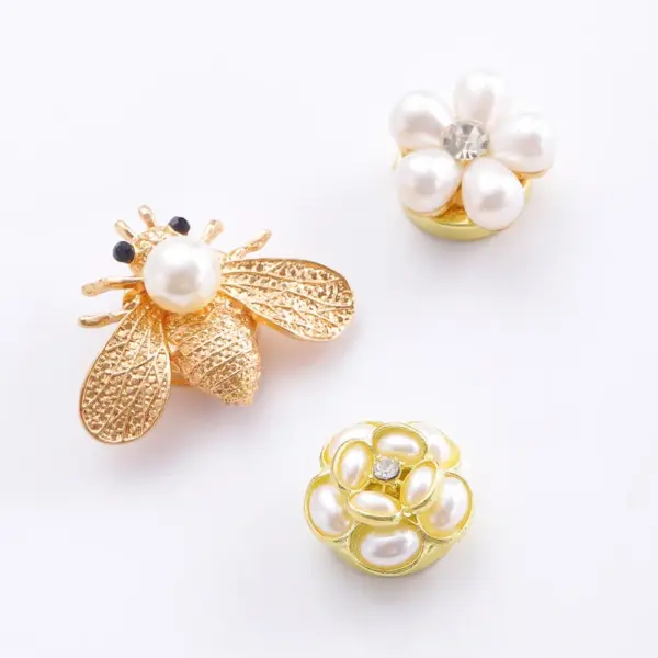 Wholesale Anniversary Flowers Cufflinks For Unisex, 14K Real Gold Plated Alloy With Electroplated Finish And Artificial Gemstones