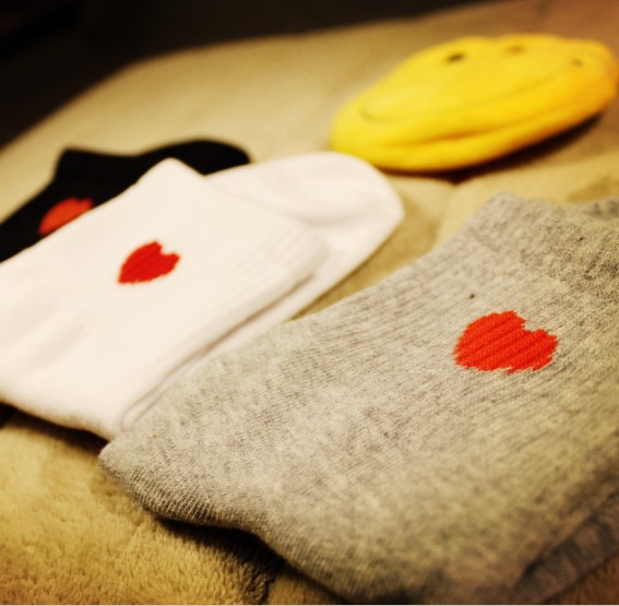 Wholesale simple Valentine's Day super cute little love red heart socks socks