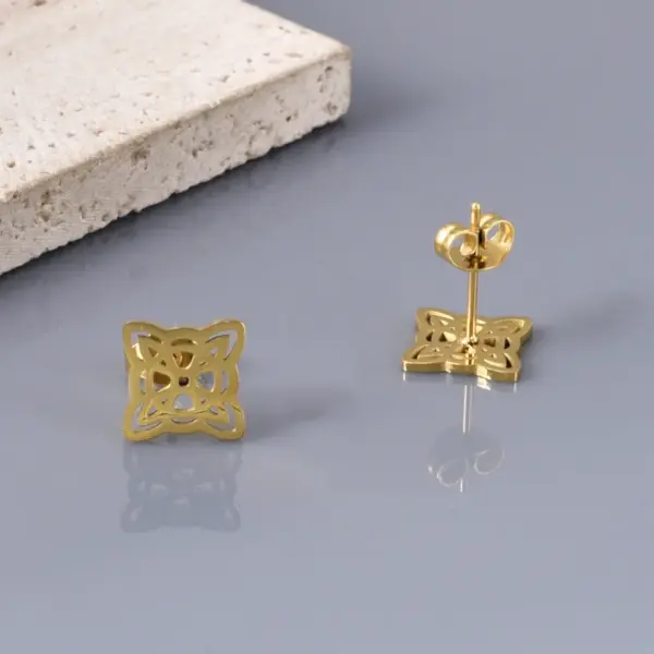 Wholesale 304 Stainless Steel Solid Color PVD Coated 18K Real Gold Plated 18K Gold Elegant Simple Style Classic Style Waterproof Non Tarnish Plating Ear Studs
