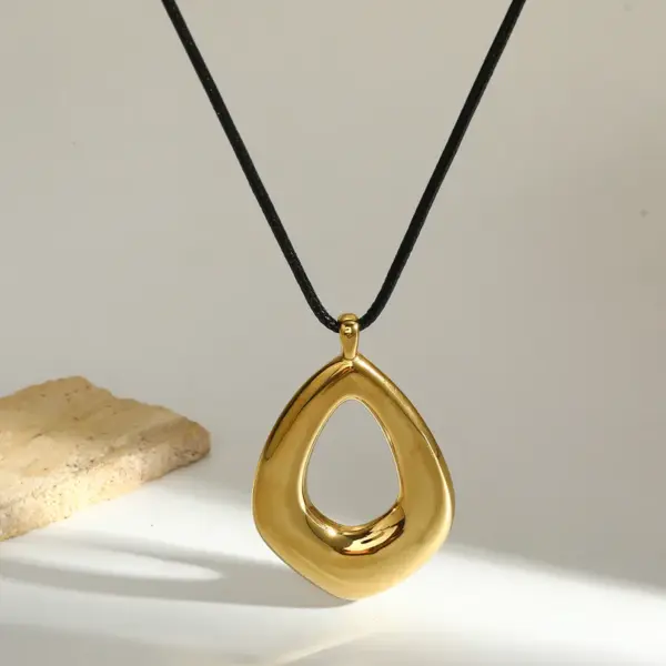 Wholesale Irregular Jewelry Set For Women In 304 Stainless Steel With 18K Real Gold Plated Coating Thickness 0.03µm, Perfect For Independence Day