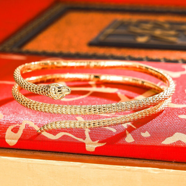 Wholesale Year of the Snake Corundum Bracelet Ancient Fa Ling Snake Bracelet Zodiac Bracelet Light Luxury High Sense Design Sense Live