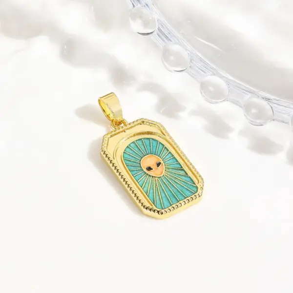oly-ec87e30bb6495507e332420e539c8e13 Wholesale Handmade Alien Pendant Necklace With Golden Plated Copper And Water Plating, Featuring Ball Chain, Sibling Suit Design