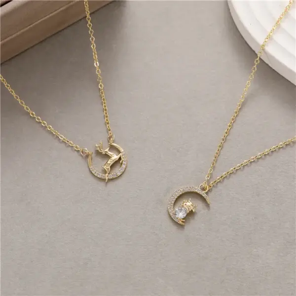 Wholesale Deer Pendant Necklace For Women In Copper With 14K Real Gold Electroplated And Diamond Inlay