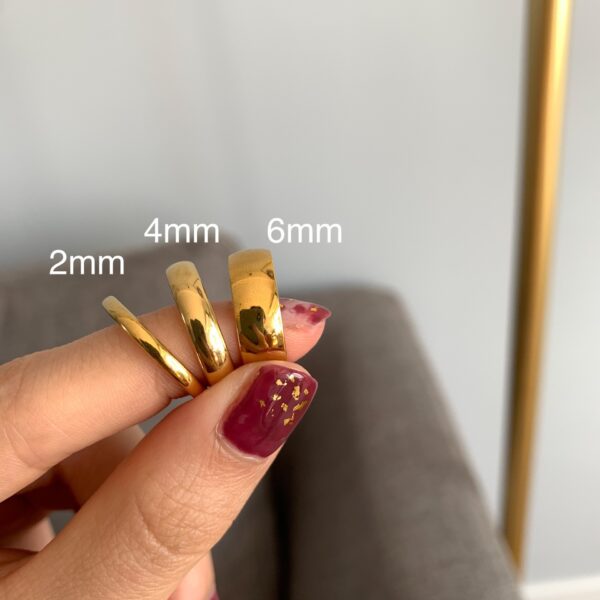oly-ed284fed5f4360f742b6f89a0f7c2b57 Wholesale Stainless steel plain ring couple ring gold plated men's and women's ring gold stainless steel bracelet