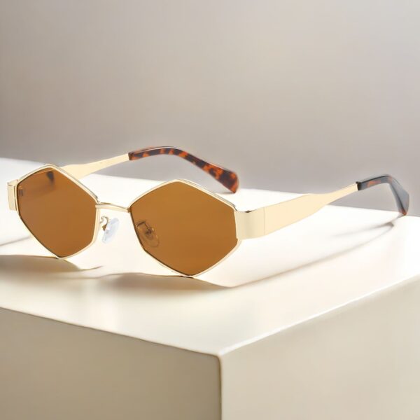 Wholesale Diamond sunglasses ladies metal sunglasses personalized small frame sunglasses photo concave shape South Korea