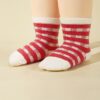 oly-eedd6ead09b0a87d834bbe800d19186e Wholesale 5 pairs of baby girl baby cute embroidered mid-tube socks Valentine's Day love four seasons short socks boneless suture worker