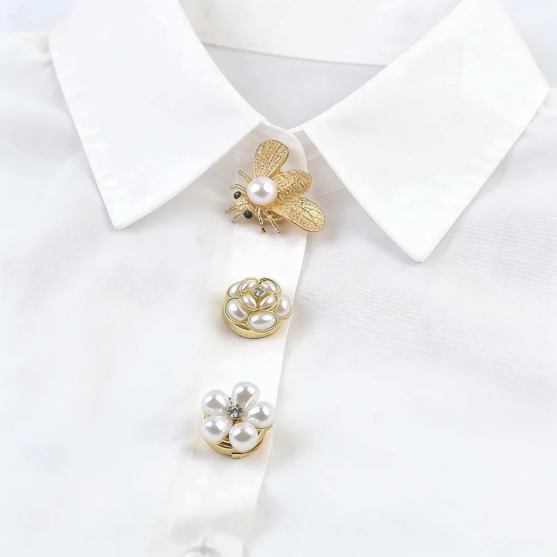 Wholesale Anniversary Flowers Cufflinks For Unisex, 14K Real Gold Plated Alloy With Electroplated Finish And Artificial Gemstones