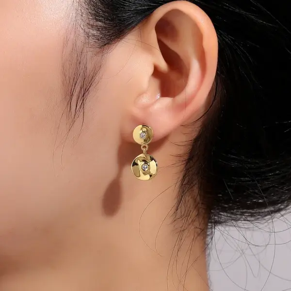 Wholesale 18K Gold Plated Copper Earrings For Women, Universal Electroplated Rhinestone Geometric Handmade Small Style Earrings For Women