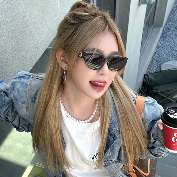 oly-eefb47b94f3cdbc3aef55d51ea6c2b79 Wholesale Cat's eye sunglasses women's American-style slim high-end glasses retro big face gm hip-hop sunglasses