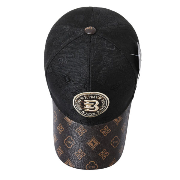 Wholesale Autumn and Winter Hat Fashion Embroidered Baseball Cap Street Korean Student Cap Big Head Breathable Baseball Cap