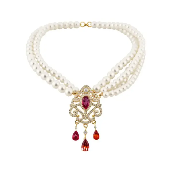 Wholesale Flowers Pendant Necklace For Women With Alloy Pendant Material Featuring Imitation Pearl And Rhinestones In White