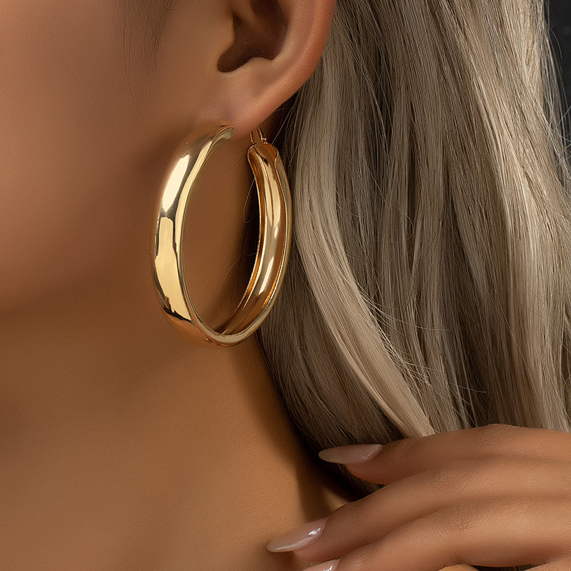 Wholesale European and American cross-border geometric glossy earrings women's Japanese and Korean ins style simple fashion personalized earrings