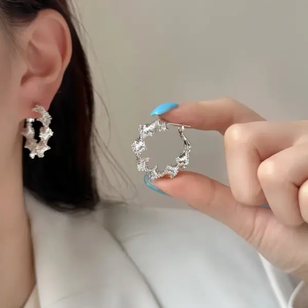 Wholesale Fashionable Geometric Irregular Metal Earrings Women's Stylish Unique Design Trendy Versatile Jewelry Accessories