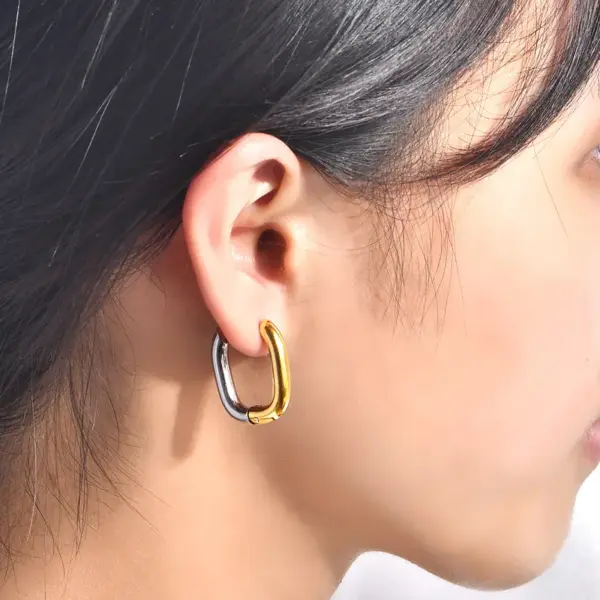 Wholesale 1 Pair Simple Style Commute U Shape Plating Titanium Steel Earrings