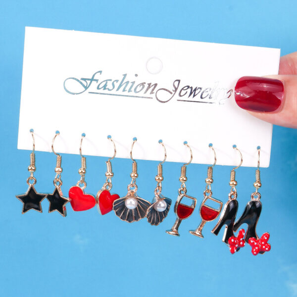 Wholesale jewelry elegant fashion flower rose small daisy earrings love unicorn bee earrings