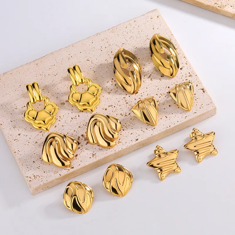 Wholesale Fashion Geometric Stripe Earrings For Women 304 Stainless Steel 18K Gold Plated Elegant Luxury Style Round Craft Star