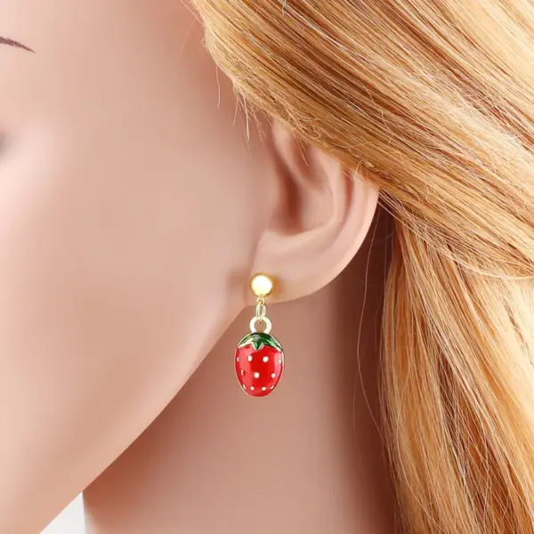 Wholesale 1 Pair Modern Style Simple Style Fruit Plating Inlay Copper Zircon 18K Gold Plated Earrings