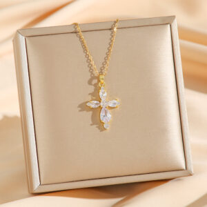 8728 golden four-leaf flower