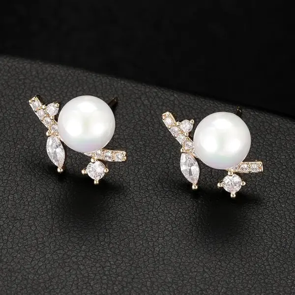 Wholesale Ginkgo Leaf Stud Earrings For Women With 925 Sterling Silver Posts, Copper Base, 14K Gold Electroplated, Zircon Inlay
