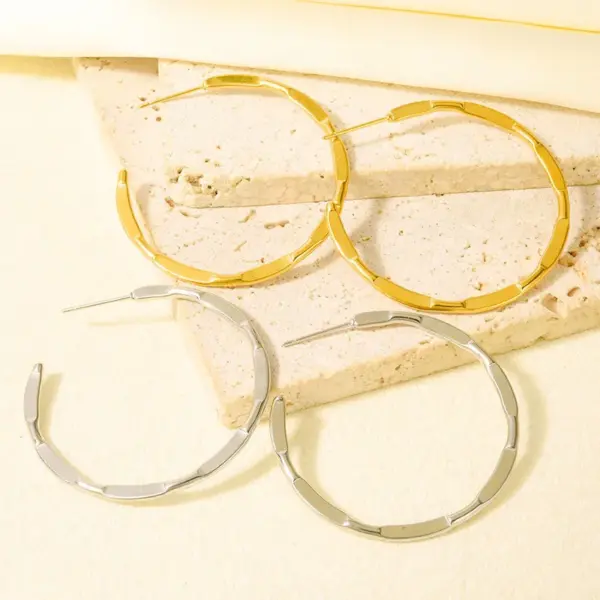 Wholesale Exaggerated Minimalist Hoop Earrings For Women Fashion Luxury Simple Elegant 304 Stainless Steel Studs Irregular Gold Plated Jewelry Vacuum Electroplating Furnace Plated 18K Real Gold Geometric Pattern