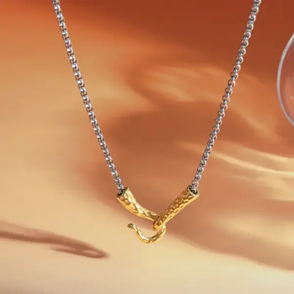 Wholesale Asymmetrical Irregular Necklace For Women In 304 Stainless Steel With 18K Real Gold Plated PVD Coated Finish And Box Chain