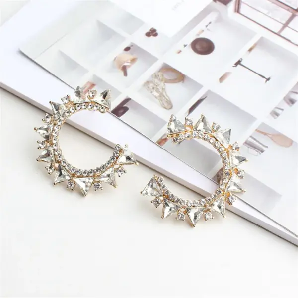 Wholesale Handmade Trillion-cut Marine Style Stud Earrings For Women In Golden Plated Zinc Alloy With Resin Inlay