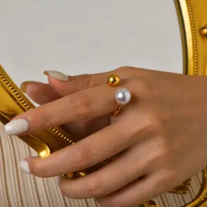 Wholesale Women'S 304 Stainless Steel PVD Coated 18K Gold Plated Plating Inlay Round Artificial Pearls Open Ring Imitation Pearl Jewelry