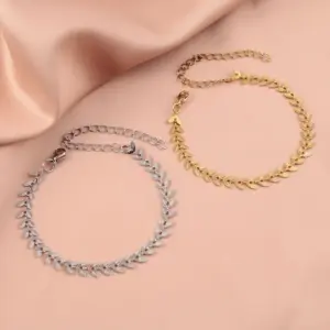 Wholesale Simple Style Leaf 304 Stainless Steel 18K Gold Plated Bracelets In Bulk