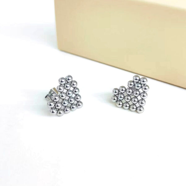 Wholesale Stainless steel beads heart triangle stainless steel earrings 18K gold earrings cold wind fashion high-end