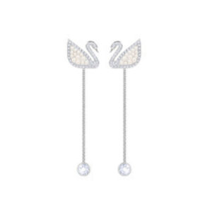 Pearl swan ear wire