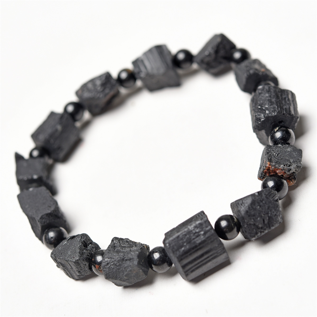 Wholesale Fuhong jewelry natural tourmaline crystal black tourmaline raw stone frosted single ring bracelet jewelry raw ore bracelet
