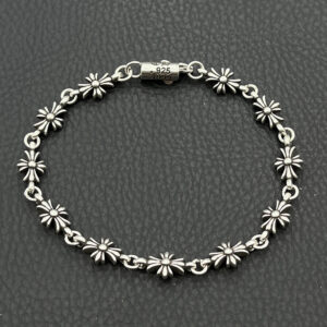 TINY E cross bracelet distressed / 18CM