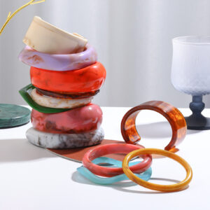 Wholesale Polished translucent oval wide resin bracelet, macaron girl retro style resin bangle