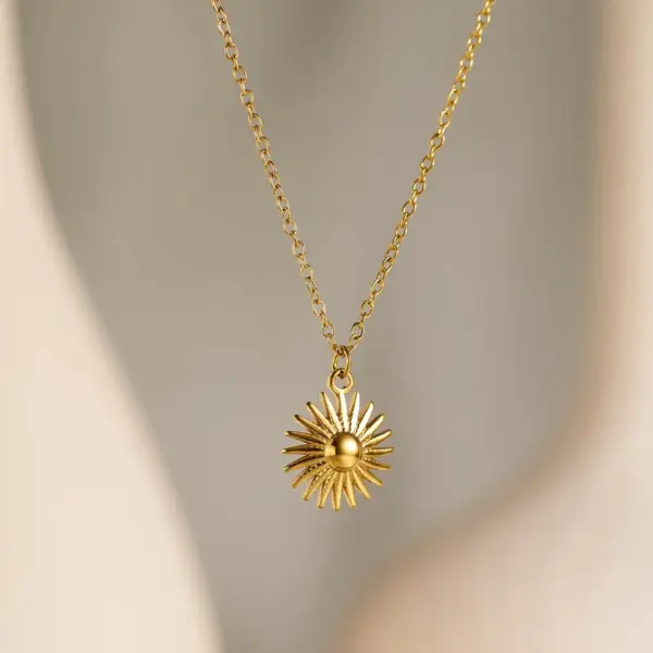 Wholesale 201 Stainless Steel 304 Stainless Steel Ferroalloy Sun Heart Shape Flower Electroplating Ion Plating (IP) Real Gold Plated Simple Style Waterproof Non Tarnish Cable Chain Gold Pendant Necklace