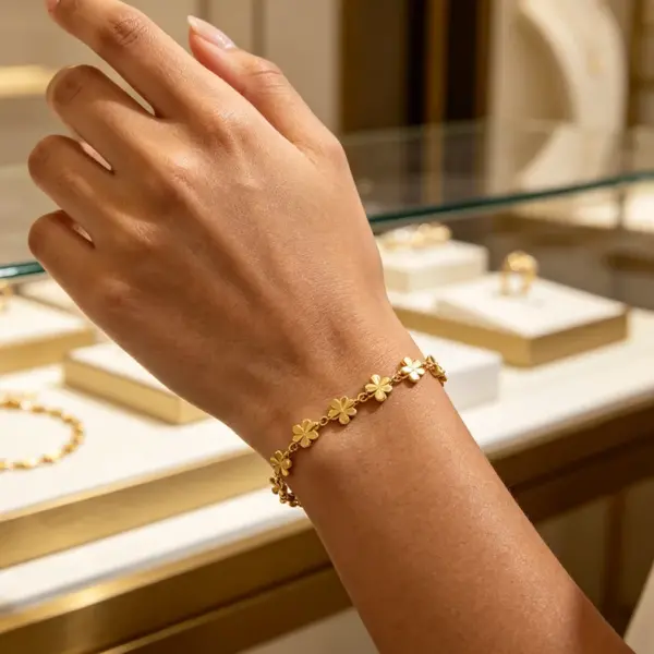 Wholesale Three-dimensional Flowers Bracelet For Women, 304 Stainless Steel With 18K Real Gold PVD Coated Plating, 0.08µm Minimum Thickness