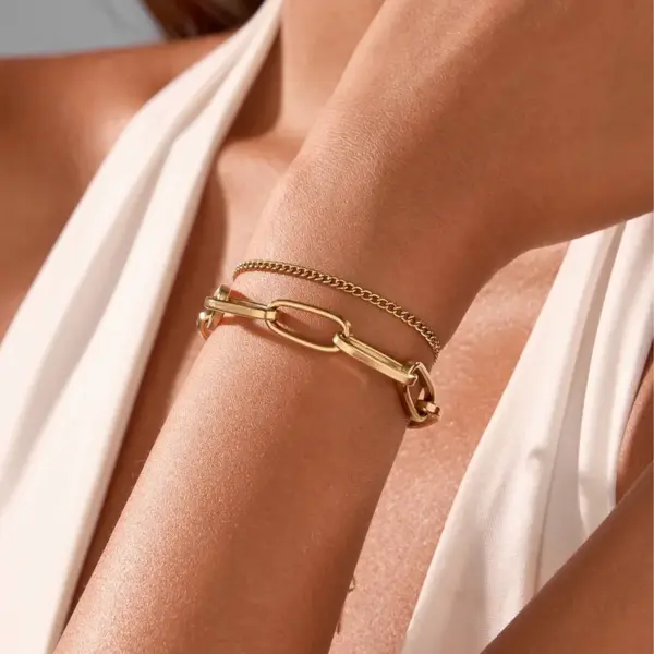 Wholesale New Fashionable Titanium Steel Bracelet 18K Gold Leaf And Flower Design Non-Fading Stylish Women's Jewelry Accessory