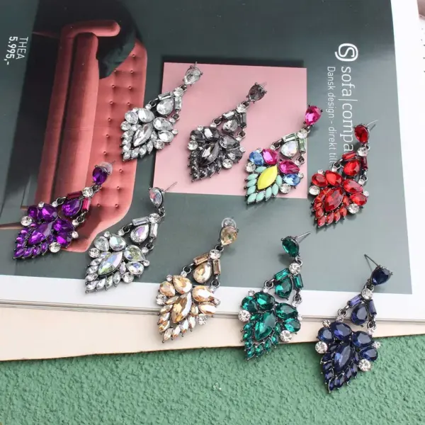 Wholesale Handmade Tropical Geometric Drop Earrings For Women In Golden Plated Zinc Alloy With Acrylic Inlay
