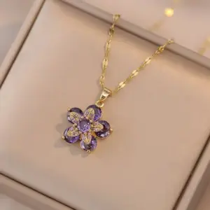 X1590 Purple Flower Rotating 22 Necklace